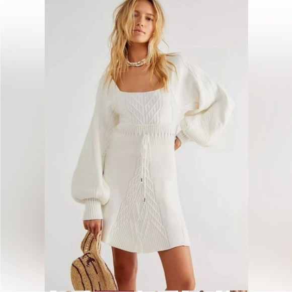 FREE PEOPLE EMMALINE WITH BACK CUTOUT LONG SLEEVE SWEATER DRESS WHITE SIZE SMALL - Picture 2 of 14